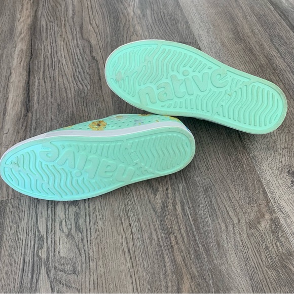 Native Jefferson Memento Floral Green Shoes Women’s 7 Mens 5 Slip On Beach - Picture 10 of 11